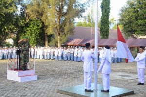 Pangdam Iskandar Muda Menjadi Pembina Upacara di SMAN Modal Bangsa