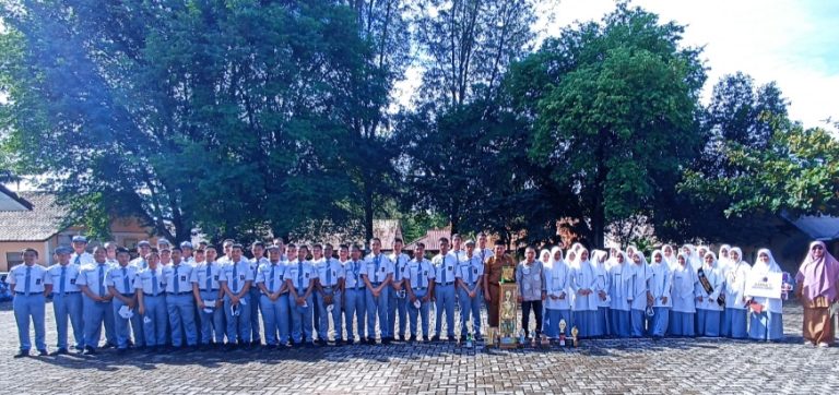 Apresiasi Komite Sekolah kepada Siswa SMAN Modal Bangsa Berprestasi Tembus 18 Juta Rupiah