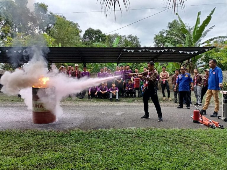 Mitigasi Kebakaran dan Simulasi Penyelamatan diri di SMAN Modal Bangsa