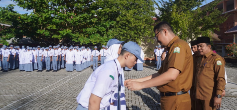 Kadisdik Aceh Jadi Pembina Upacara sekaligus Membuka MPLS